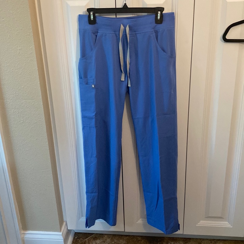 Figs kade ceil blue